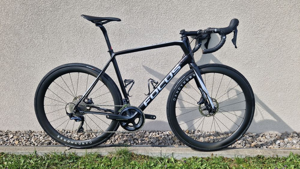 Focus Paralane 8.9, roz 56. Szosa carbon, Ultegra R8000 2x11, Dandy Horse 44