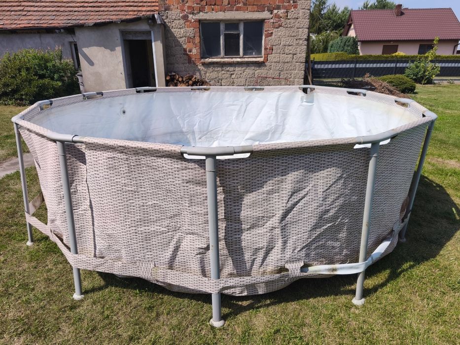 Basen bestway 3.8 x1.05 duży
