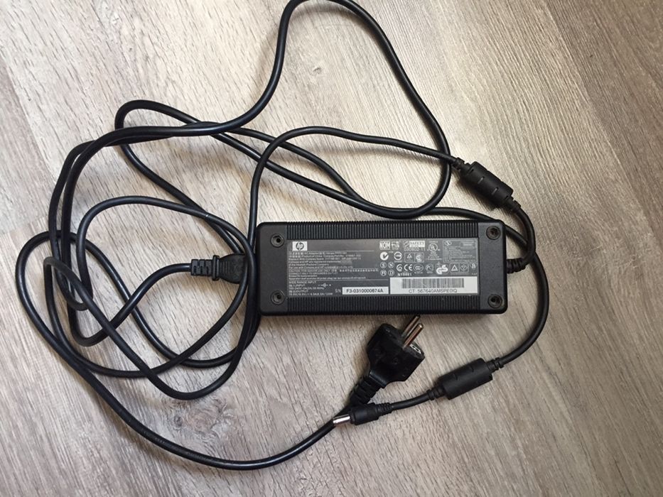 Блок питания hp