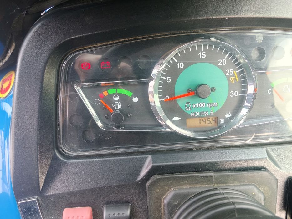 Solis 26 9+9 zł  , kabina, pług
