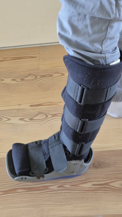 Bota Walker com pouco uso 39 - 43