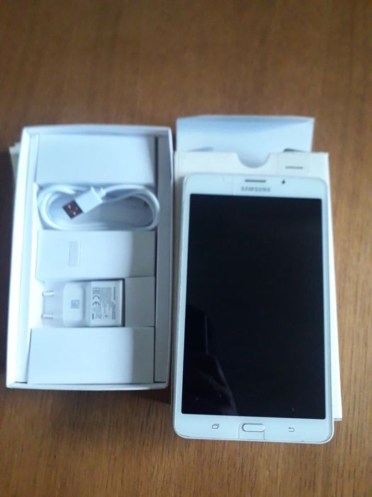 Планшет Samsung SM-T285