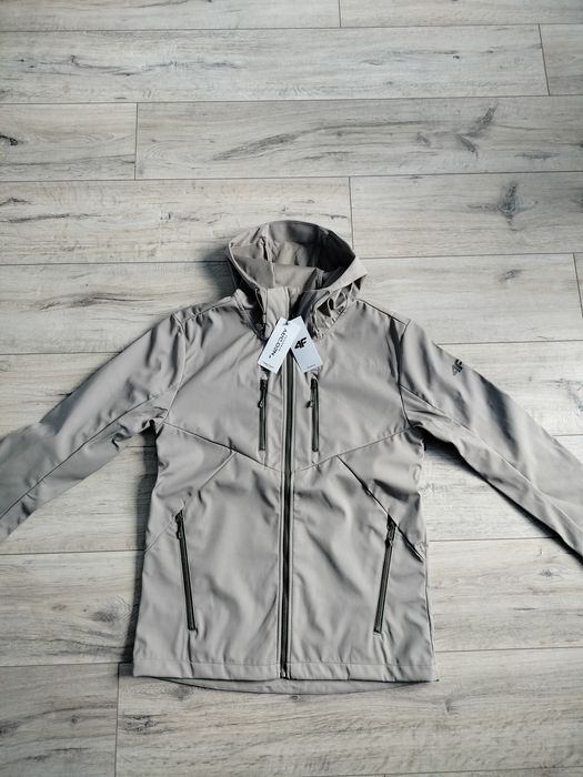 Kurtka Softshell 4F męska  NOWA rozmiar M,