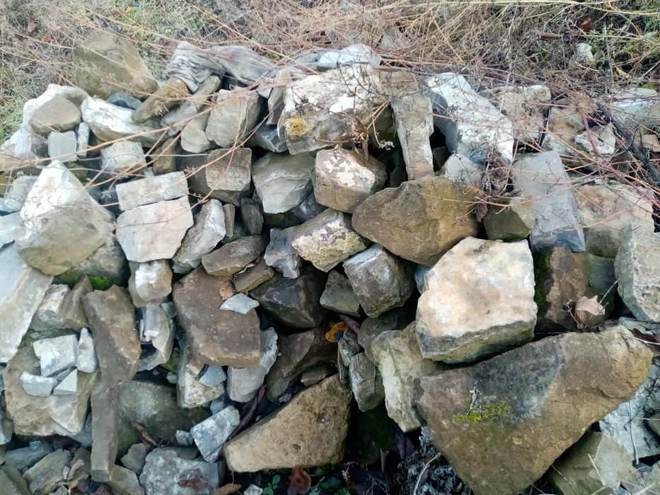 Камінь. Камінь...