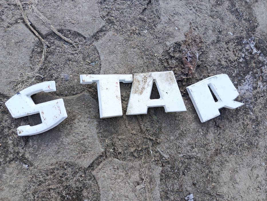 Sprzedam plastikowe literki star