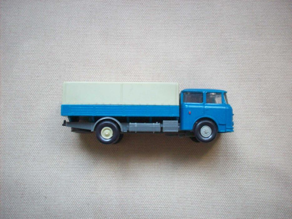 Skoda ciężarówka, model Permot HO/1:87, DDR/NRD, Piko.