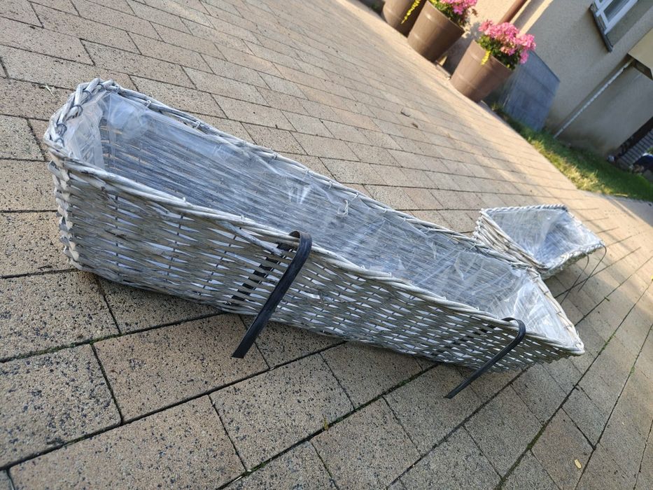 Dwie nowe doniczki balkonowe z hakami, naturalny rattan