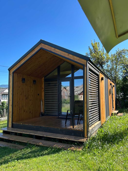 Міні-будинок 28 м2 з терасою. Ідеальне рішення для гір чи озера