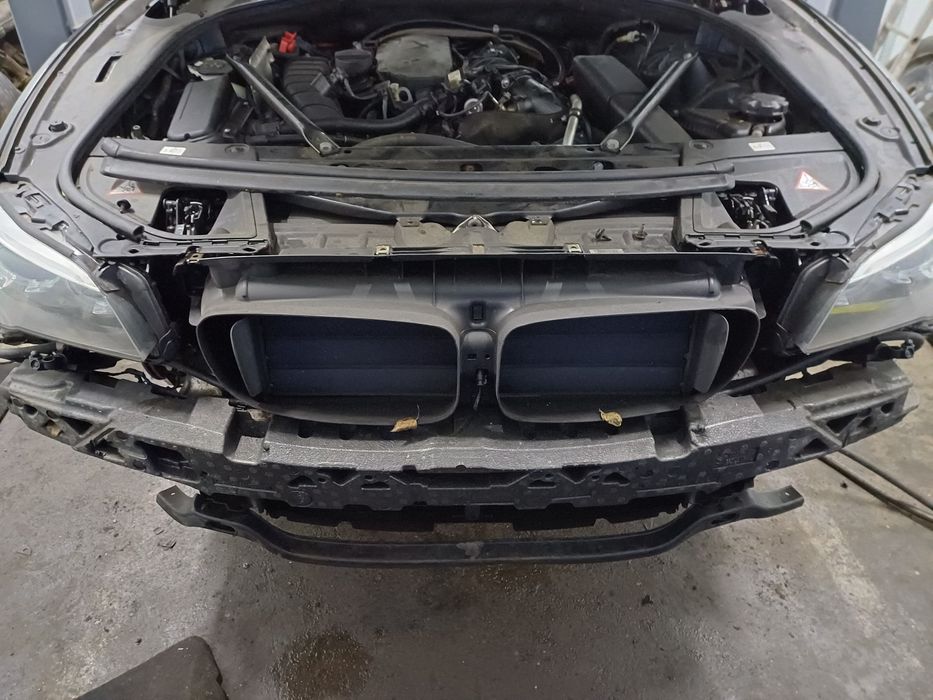 BMW f10 f11 M-pakiet pas przedni n47 manual