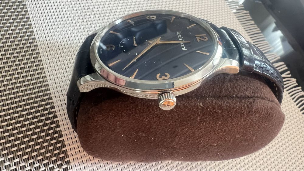 Продам годинник Louis Erard