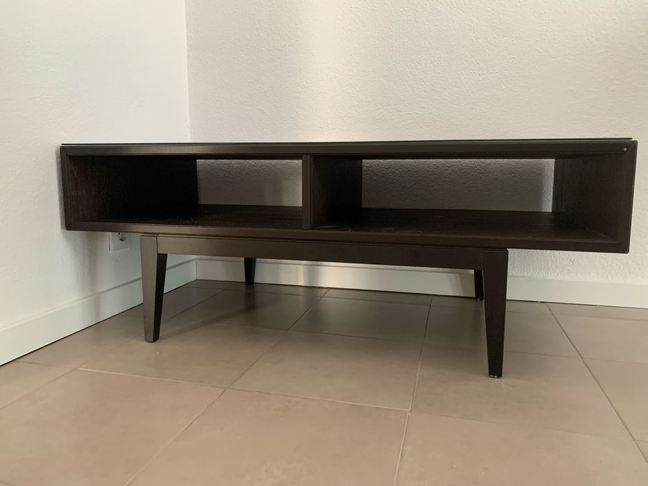 mesa de centro com vidro