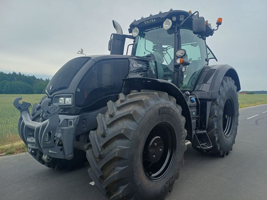 Valtra S353 Black Edition Super Stan fendt massey john deere case new holland