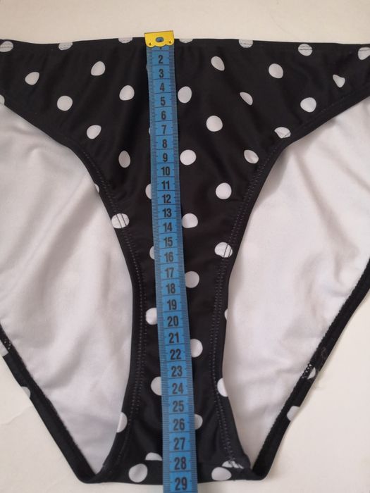 Купальник /плавки/низ від купальника бренда Vero Moda . 
Розмір XЛ.
Ст