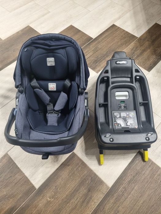 Автокрісло Peg Perego з базою Isofix
