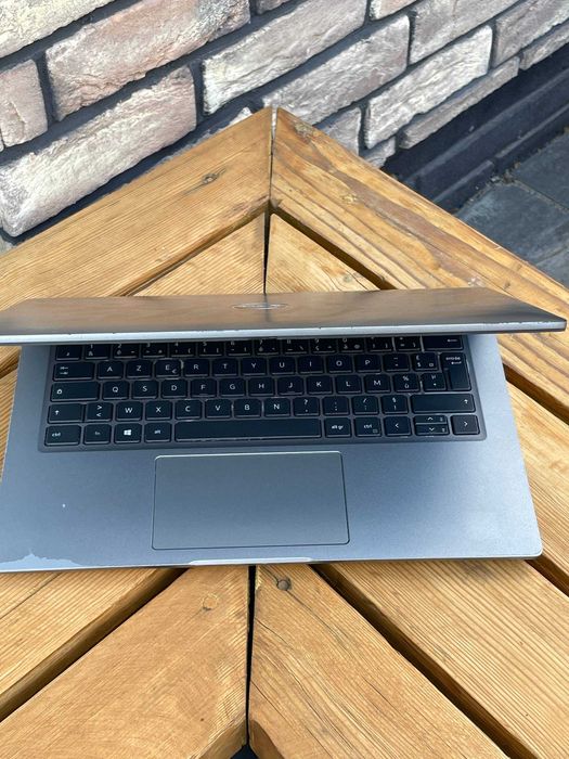 Потужний бізнес-ноутбук Dell Latitude 5420 Core i7-1185G7 8GB SSD 128GB FHD IPS