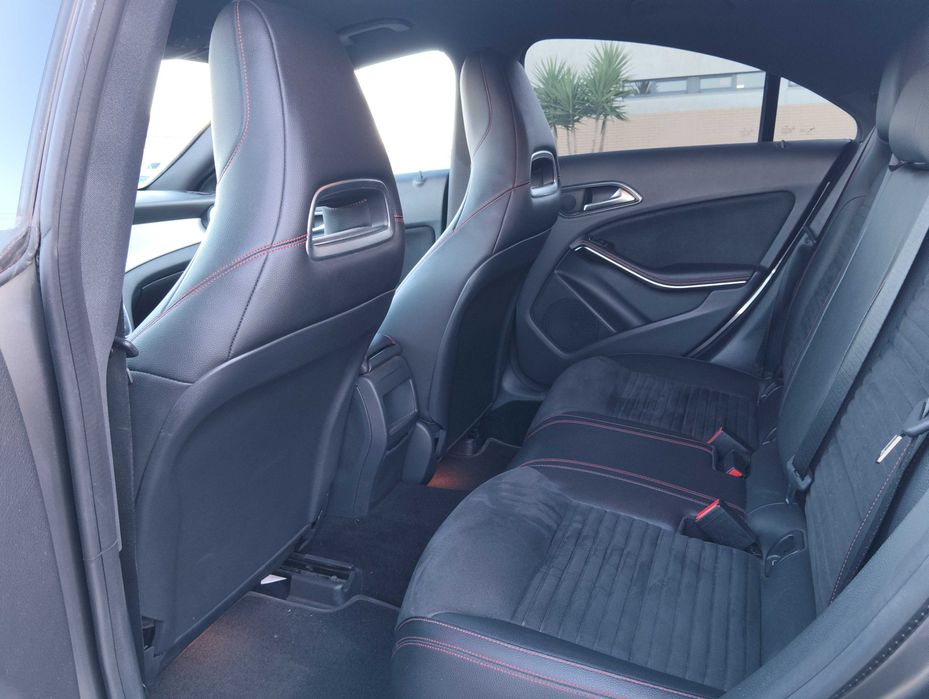 Vendo Mercedes Benz CLA 180 sport coupé AMGLine