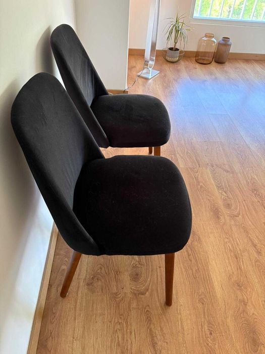 4 Cadeiras de mesa ou quarto