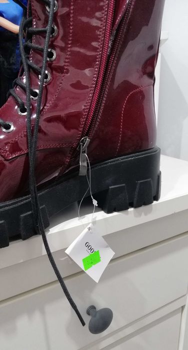Nowe lakierowane buty na grubej podeszwie r 41