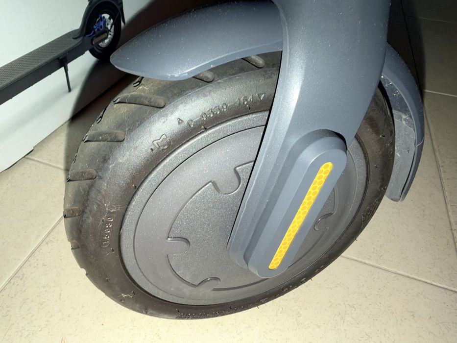 Xiaomi Mi Electic Scooter 3
