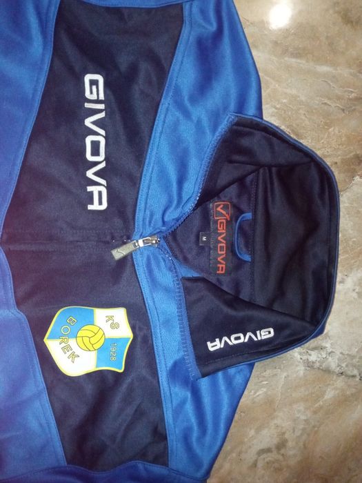 Dres sportowy rozm M stan idealny