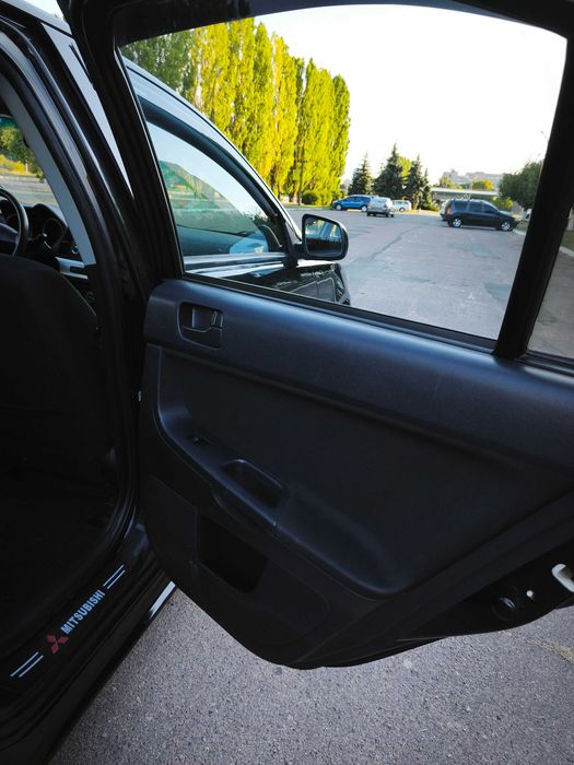 Mitsubishi Lancer 10