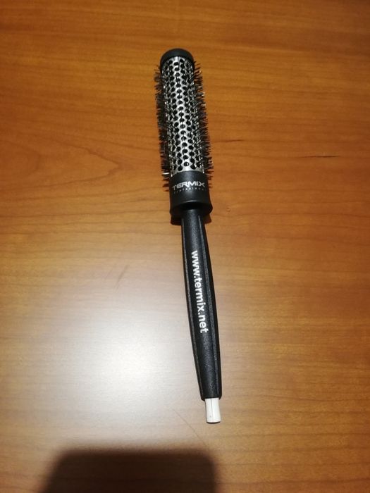 Escovas de cabelo e pentes