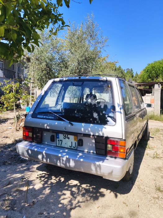 Nissan STANZA 1998