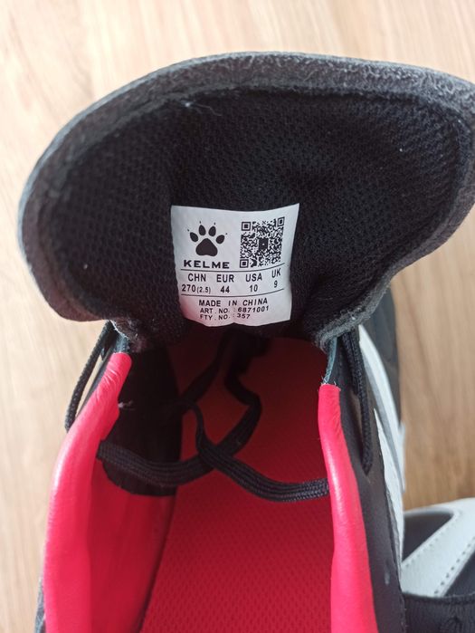 Buty piłkarskie kelme rozmiar 44