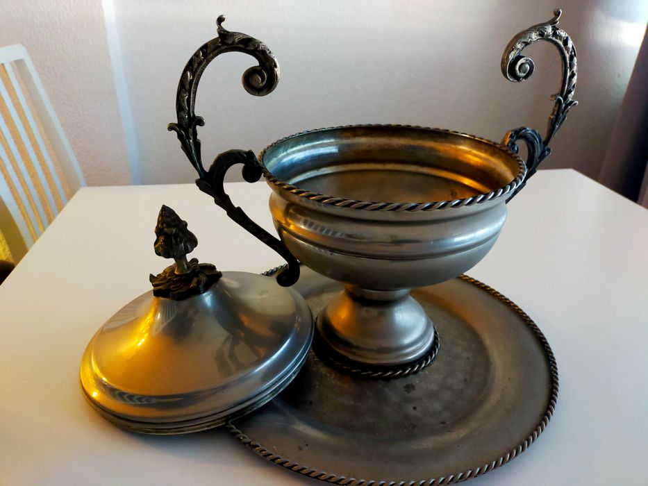Taça / Pote em Latao centro de mesa