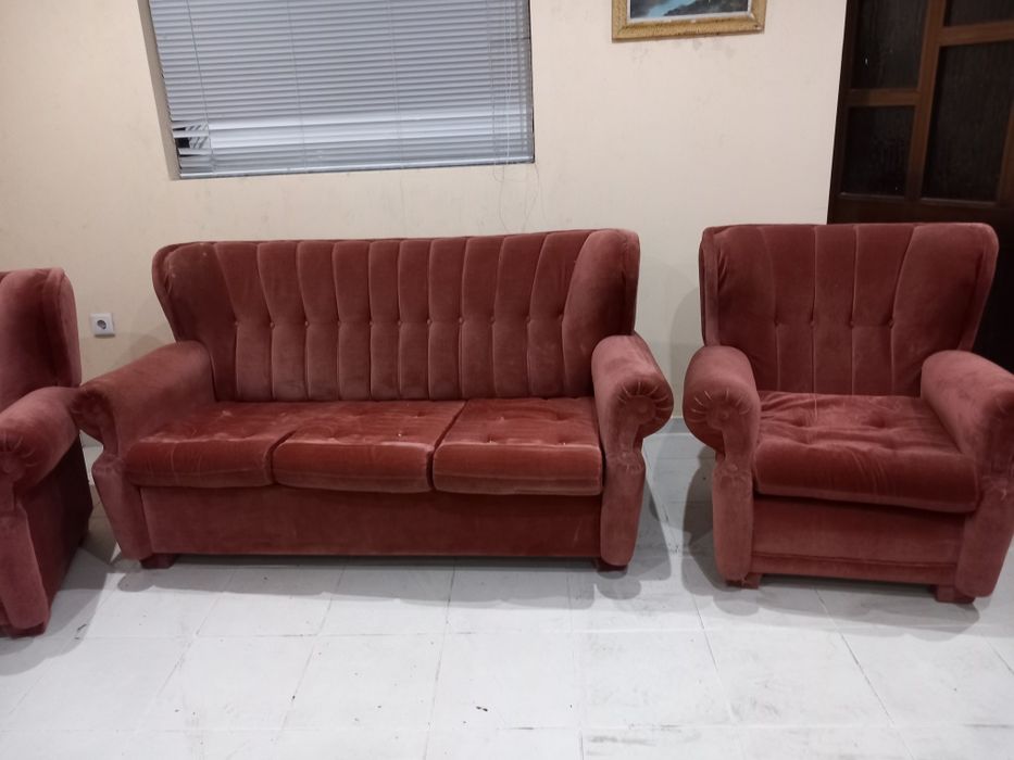 Sofa cama e poltronas