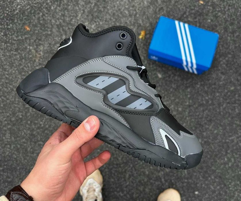 Мужские Зимние кроссовки Адидас кожаные с мехом черные серые
