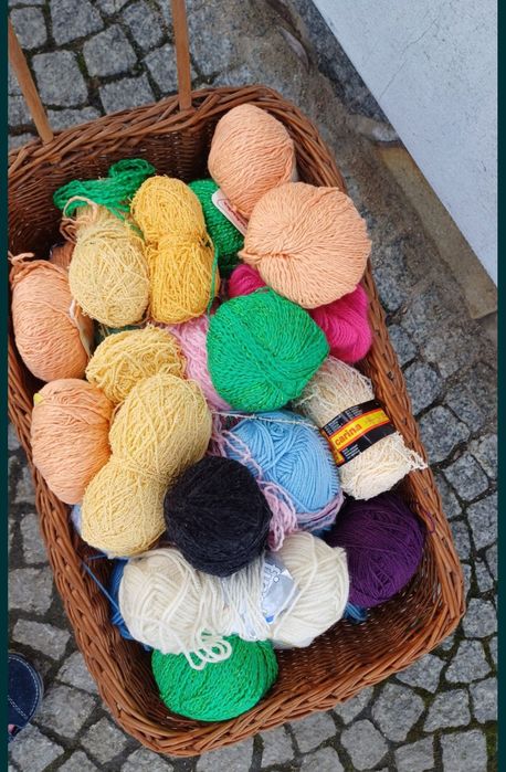 Wełna do szydełkowania, wózek, wiklina