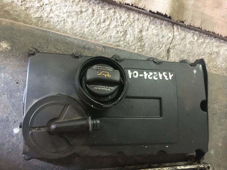 Крышка клапанов Шкода Октавия а5 2tdi