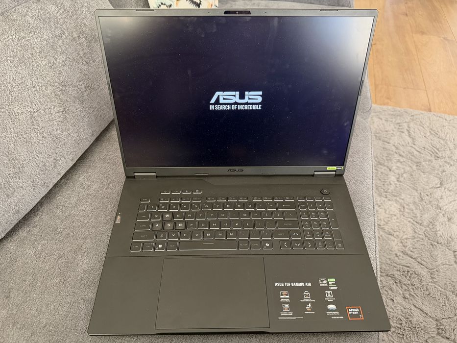 Asus tuf A18 rtx 5050 32gb 512 jak nowy