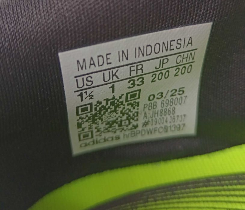 Vendo Chuteiras Adidas Predator Criança Tamanho 33