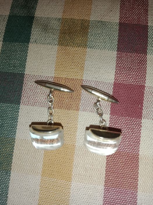 Botões de punho muninto antigos