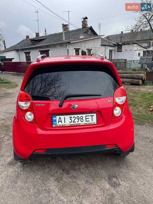 Автомобіль Равон R2