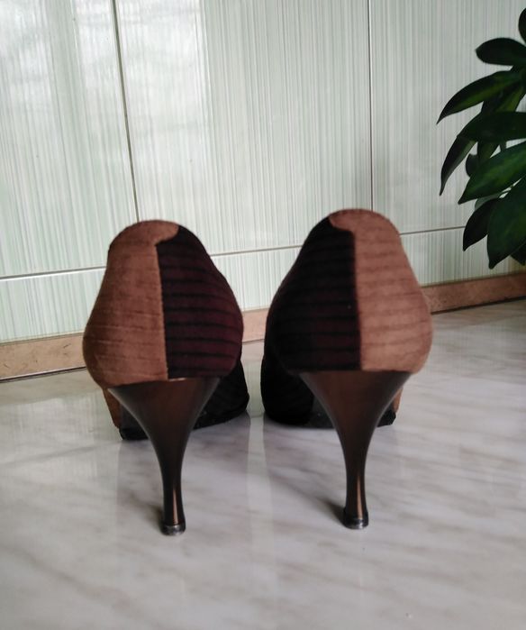 Брендовые итальянские туфли из натуральной замши Accademia, размер-37