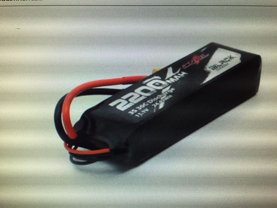Bateria lipo 2200 MHA 3S 11.1V com 30c novas