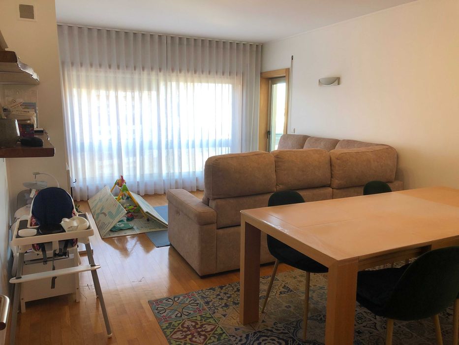 T2+1 último piso voltado a poente nos Maninhos, Maia, por 335.000€