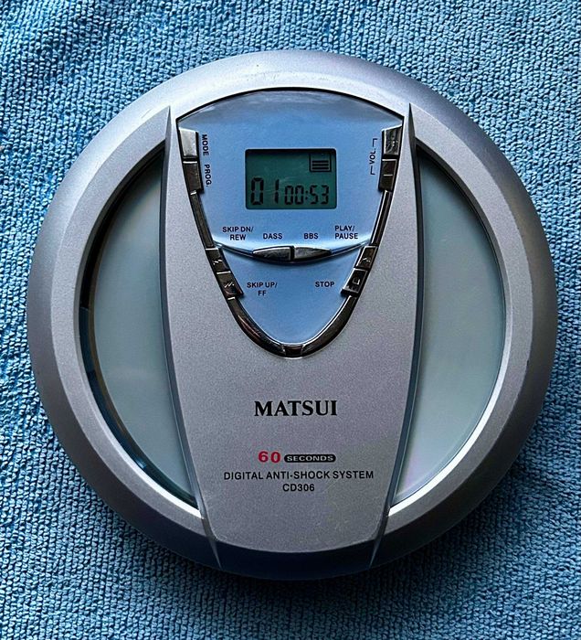 CD плеер Matsui CD306
