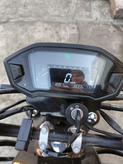 Продам мотоцикл Spark sp125c-2amw