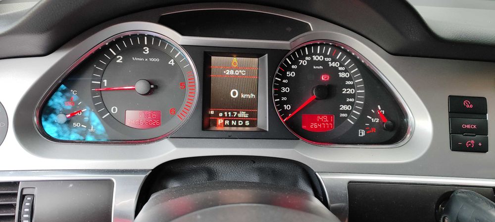 Продам власний автомобіль AUDI A6 C6