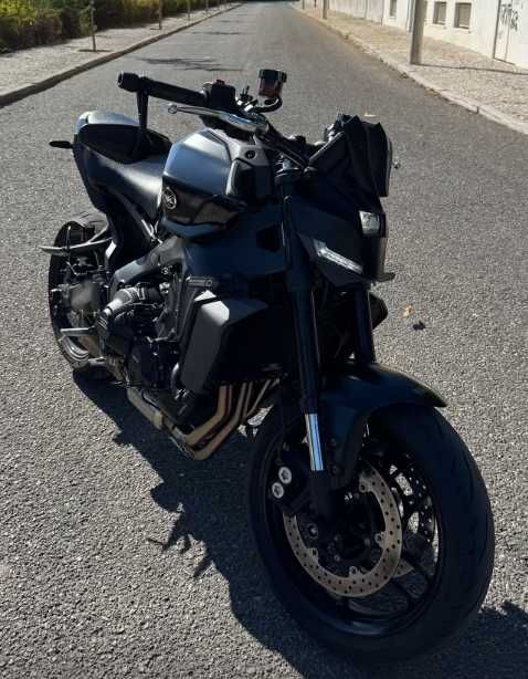 Yamaha MT-09 (35kW Livrete) - Full Extras & Impecável