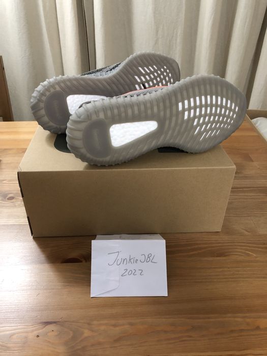 Yeezy Boost 350 V2 ‘Beluga RF’ - 44.5