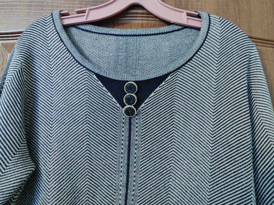 Свитер р.52-54 женский