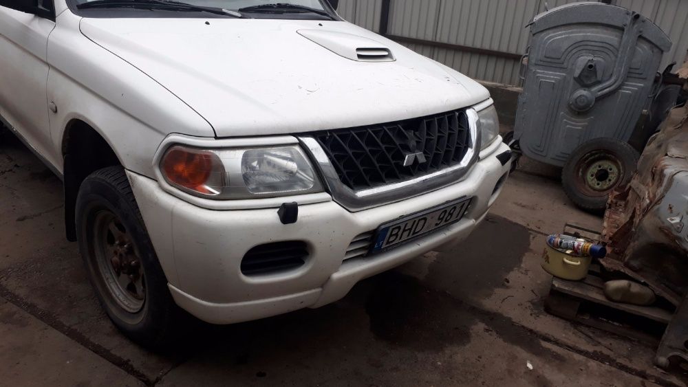 Разборка Митсубиси Паджеро спорт вагон 3,4 Ниссан навара Д40 д22