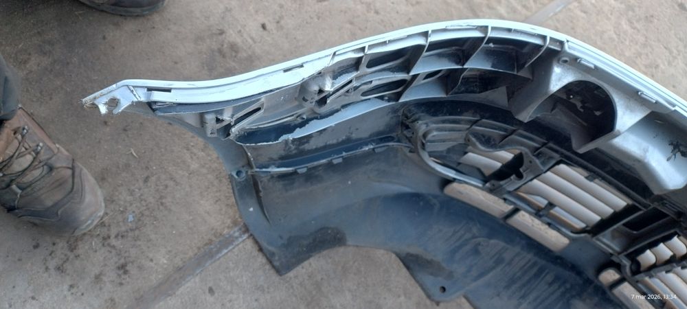 Zderzak przedni Passat B5 lift LA7W