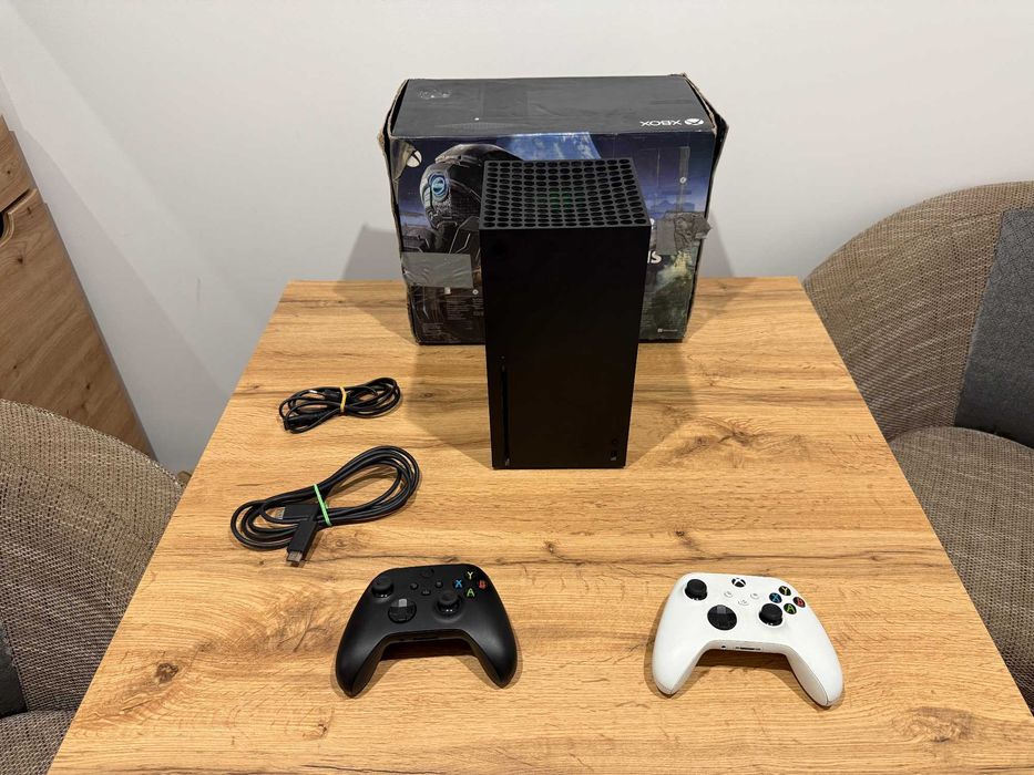 Okazja!!! Xbox Series X 1TB + 2 pady i gry! Super Stan! Gwarancja!