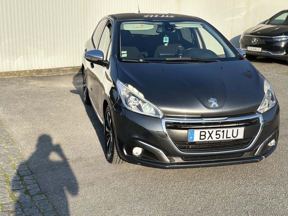 Oportunidade Peugeot 208 Gasóleo 1.6 BlueHdi